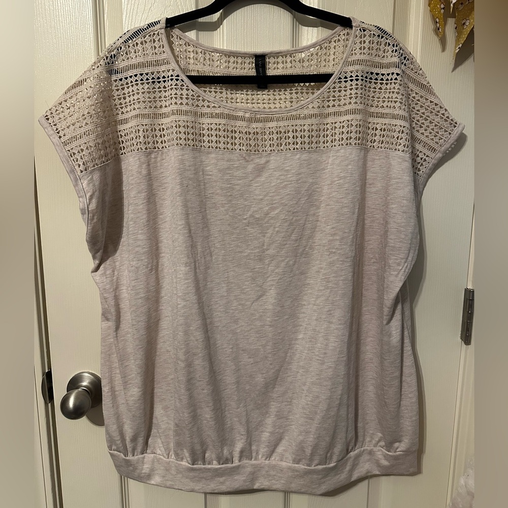 Lane Bryant Tan Cream Cap Sleeve Boxy Blouse